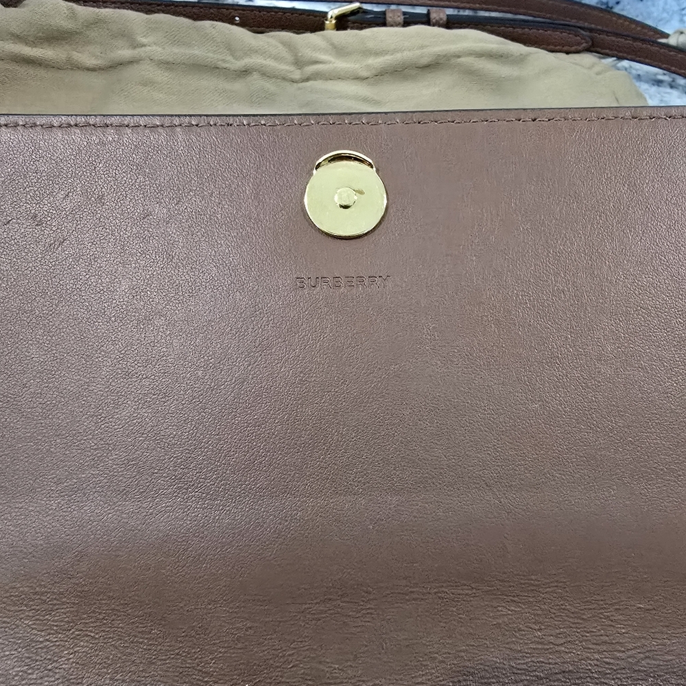 ‼️SOLD‼️Burberry Henley Logo Crossbody Bag - Picture 3 of 8
